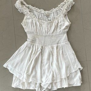 White urban outfitters romper